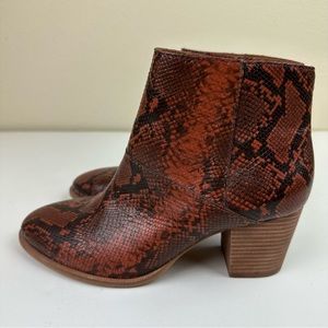 MADEWELL Rosie Snakeskin Ankle Boots 8.5 Red Ochre Heeled Booties Leather